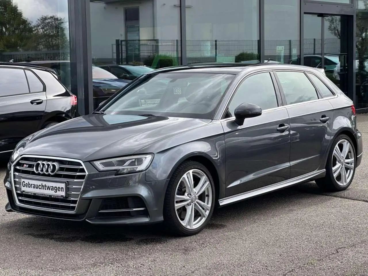 Photo 1 : Audi S3 2019 Essence