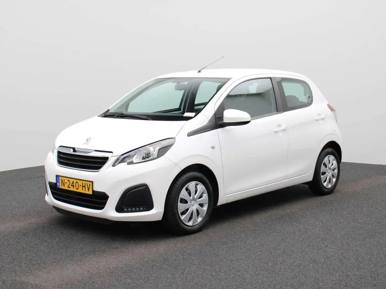 Photo 1 : Peugeot 108 2021 Essence