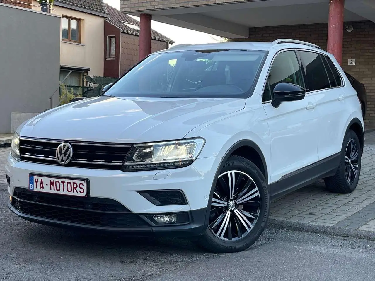 Photo 1 : Volkswagen Tiguan 2019 Essence