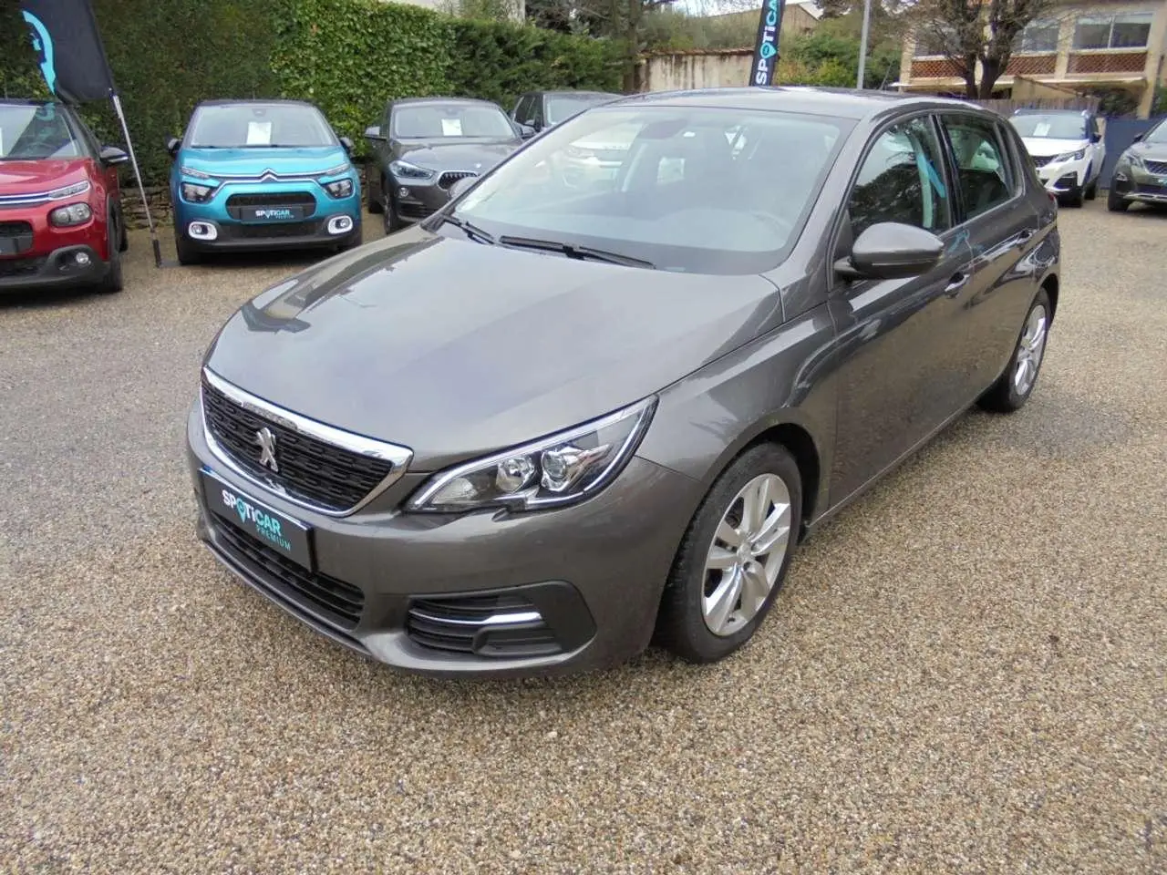 Photo 1 : Peugeot 308 2018 Petrol