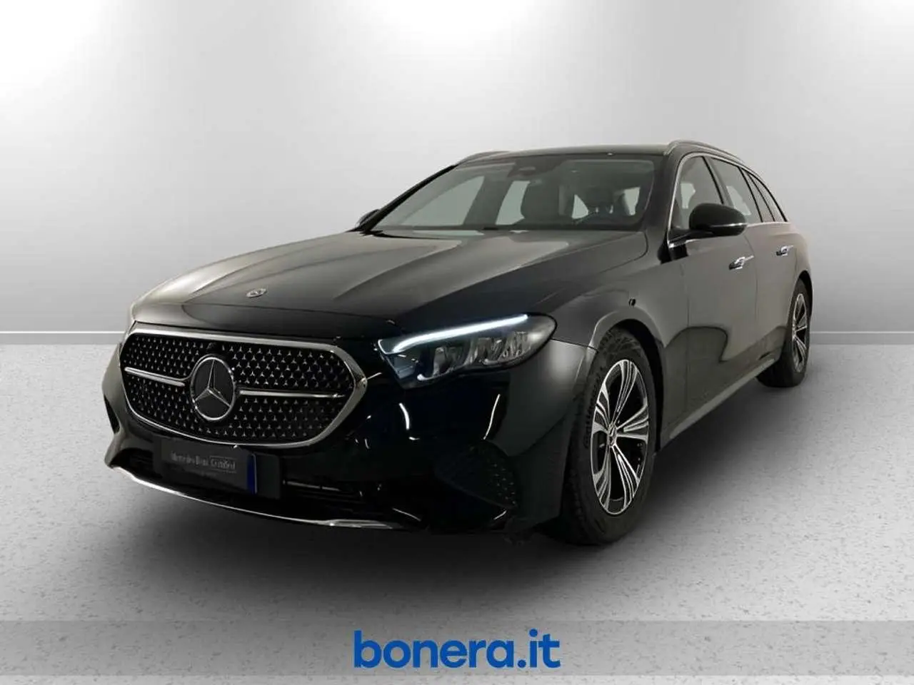 Photo 1 : Mercedes-benz Classe E 2024 Hybrid