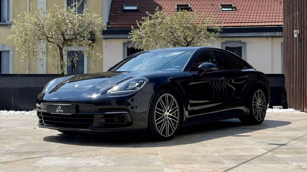 Photo 1 : Porsche Panamera 2019 Essence