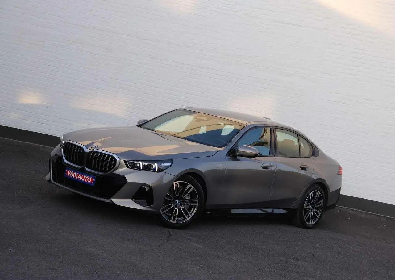 Photo 1 : Bmw I5 2024 Électrique