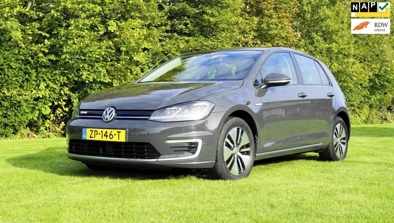 Photo 1 : Volkswagen Golf 2019 Electric