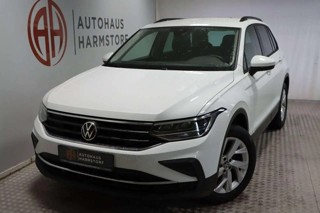 Photo 1 : Volkswagen Tiguan 2021 Essence