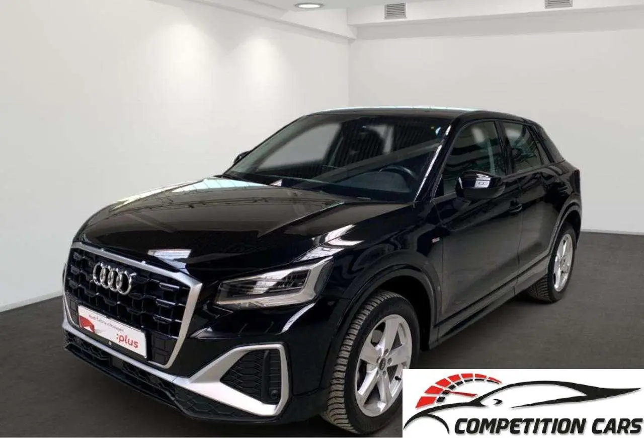 Photo 1 : Audi Q2 2021 Petrol