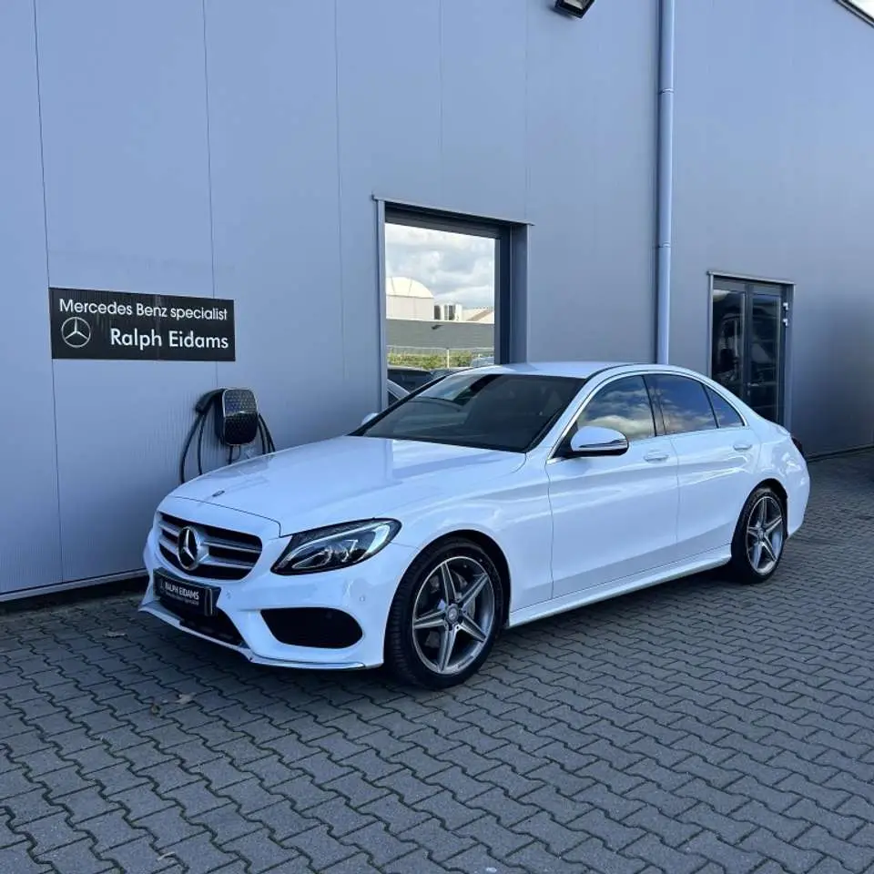 Photo 1 : Mercedes-benz Classe C 2016 Petrol