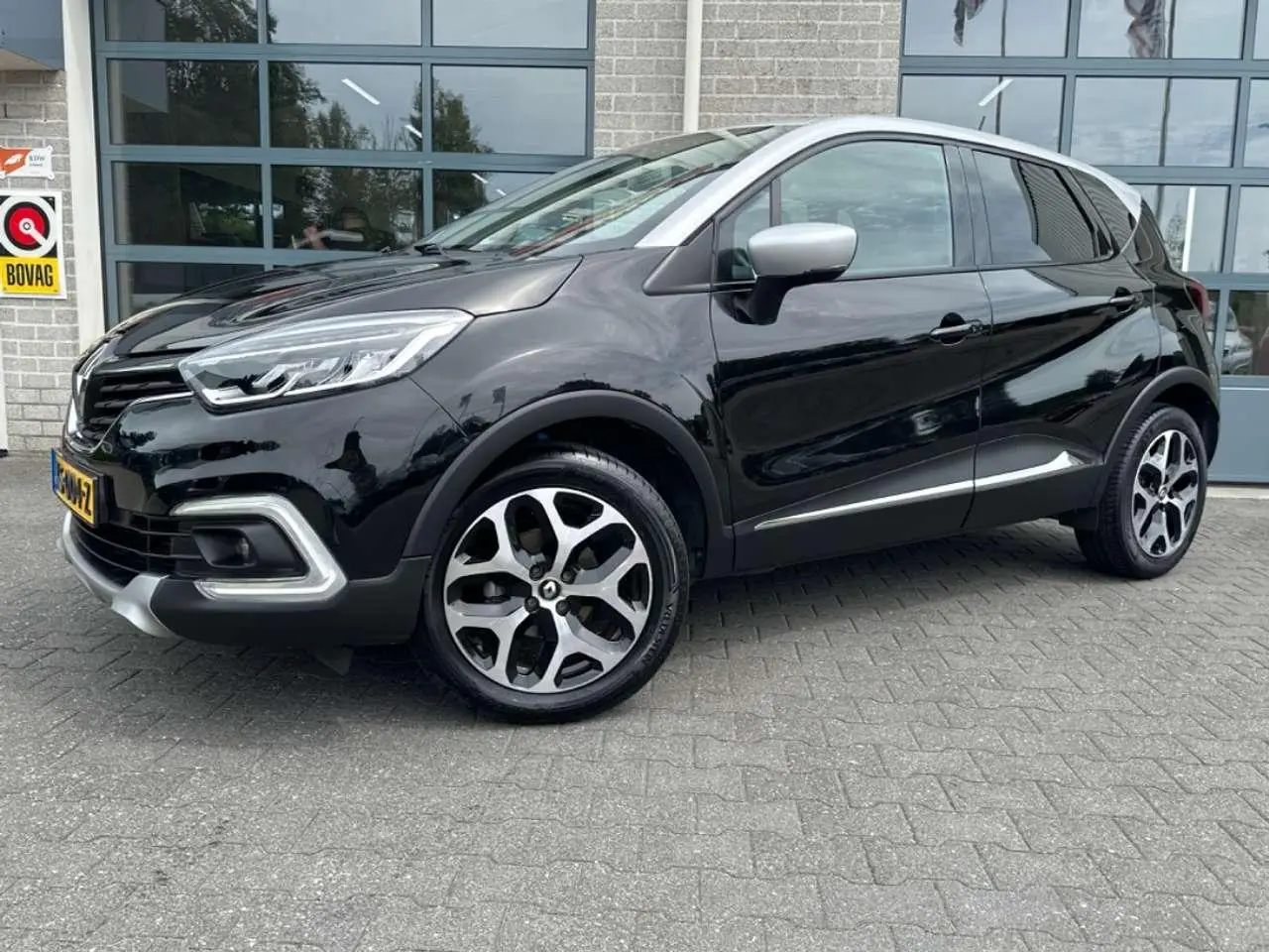 Photo 1 : Renault Captur 2017 Essence