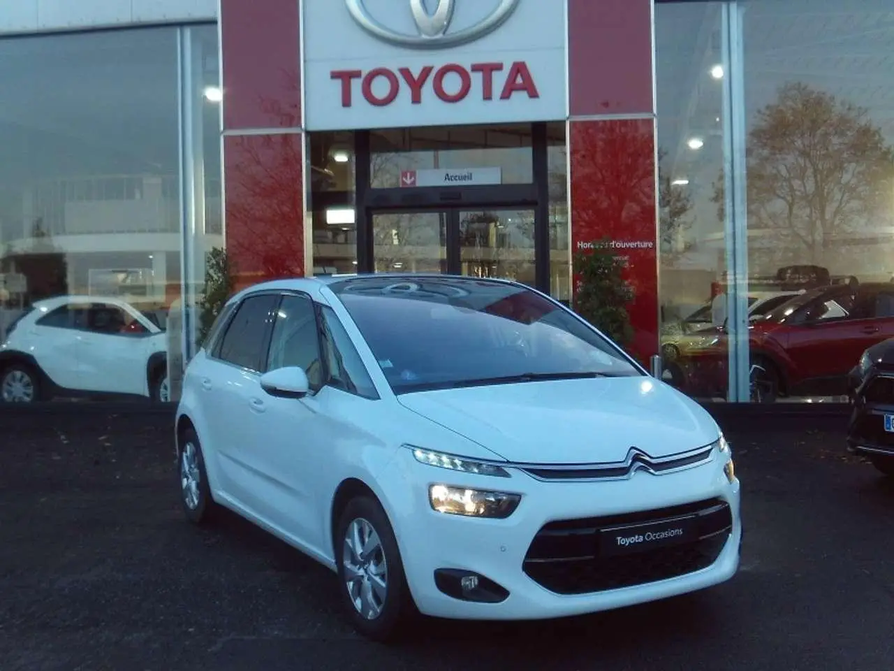 Photo 1 : Citroen C4 2016 Petrol