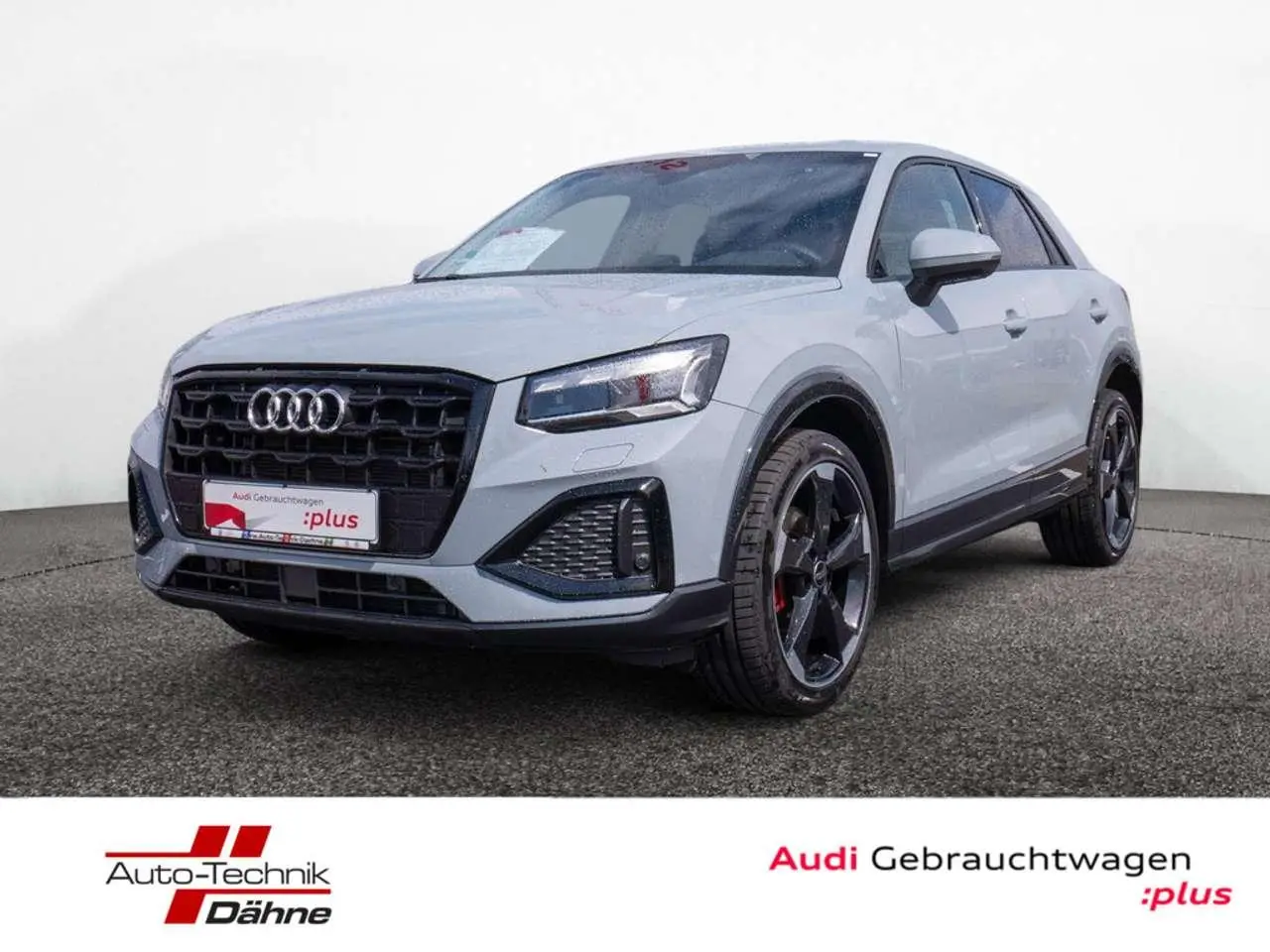 Photo 1 : Audi Q2 2023 Petrol