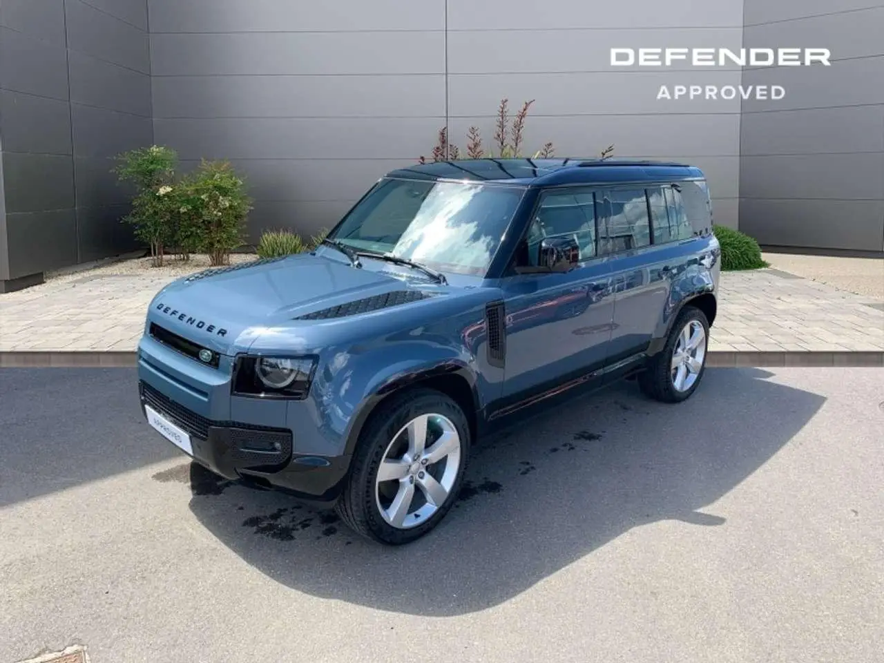 Photo 1 : Land Rover Defender 2024 Autres