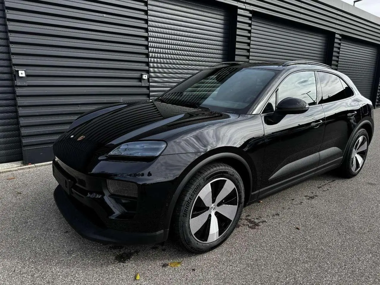 Photo 1 : Porsche Macan 2024 Électrique