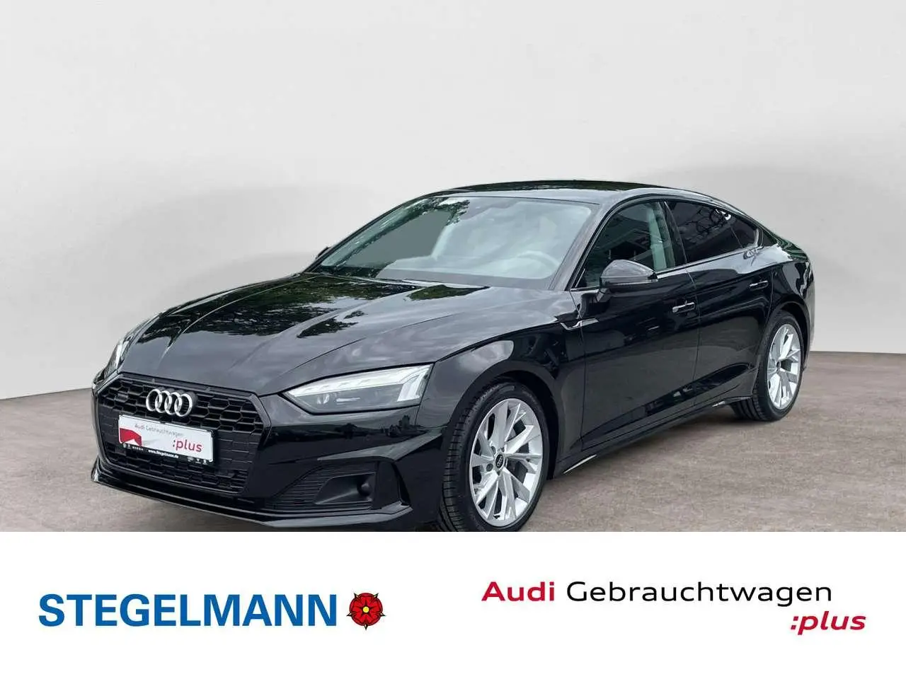 Photo 1 : Audi A5 2023 Petrol