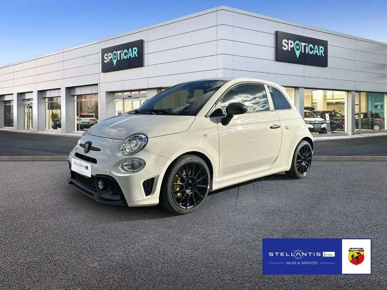 Photo 1 : Abarth 695 2024 Petrol