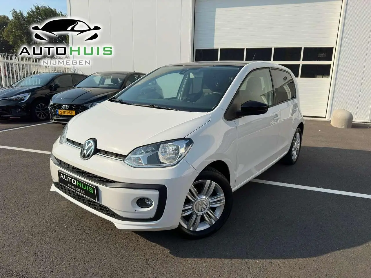 Photo 1 : Volkswagen Up! 2018 Petrol