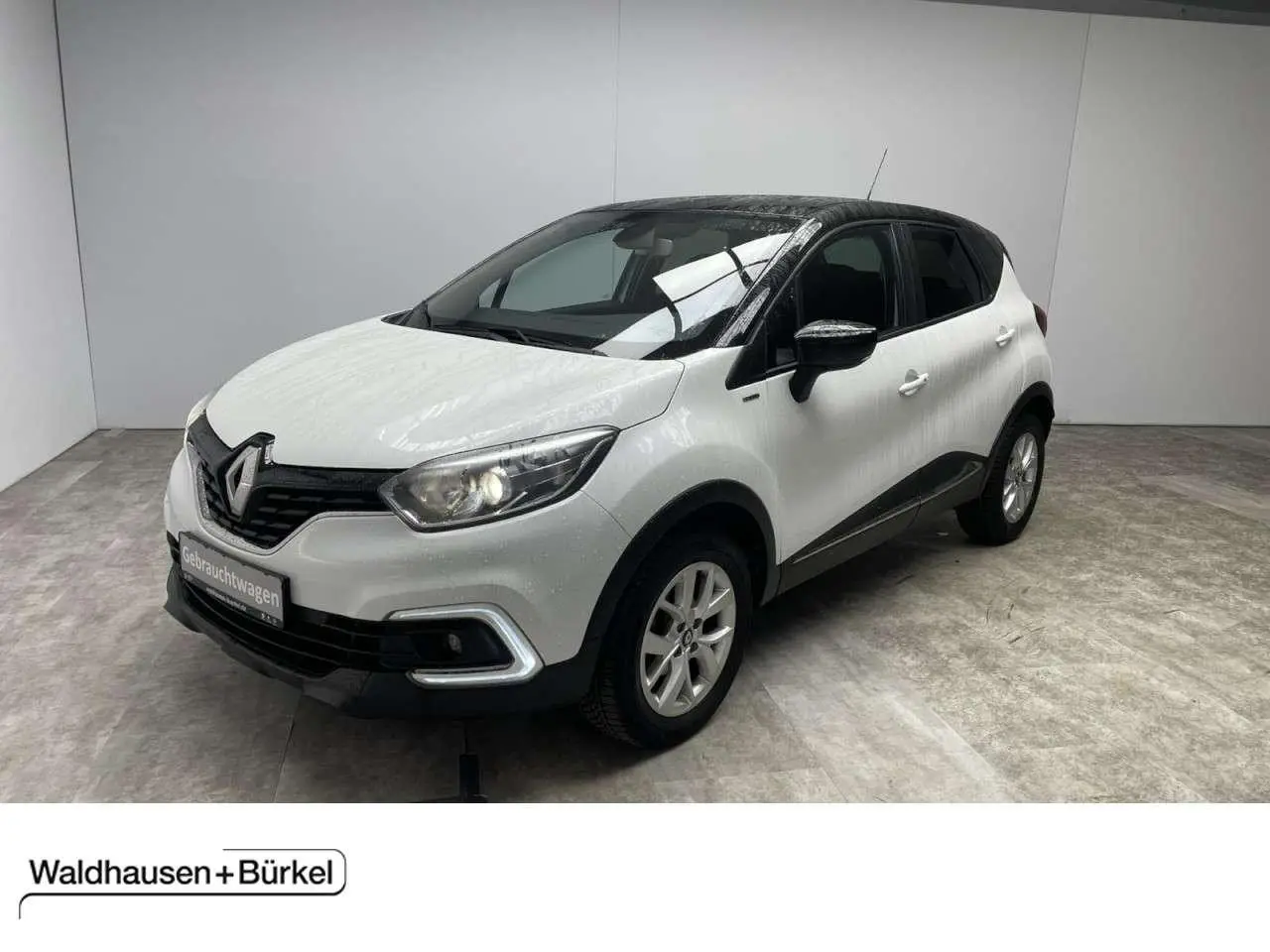 Photo 1 : Renault Captur 2020 Essence