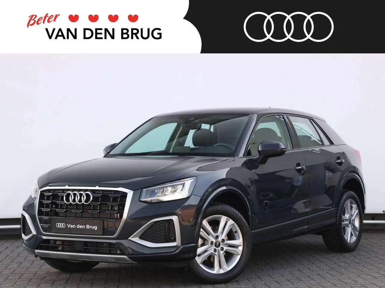 Photo 1 : Audi Q2 2024 Petrol