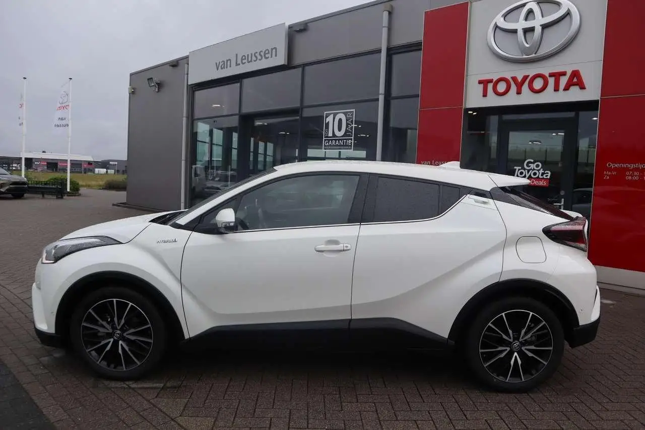 Photo 1 : Toyota C-hr 2020 Hybrid