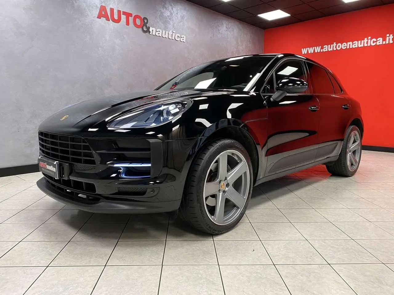 Photo 1 : Porsche Macan 2020 Essence