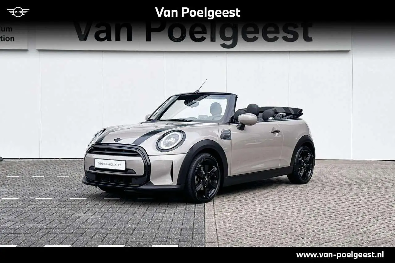 Photo 1 : Mini Cooper 2021 Petrol