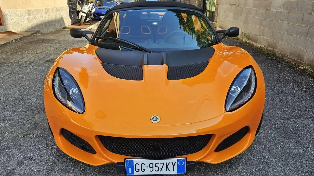 Photo 1 : Lotus Elise 2021 Essence