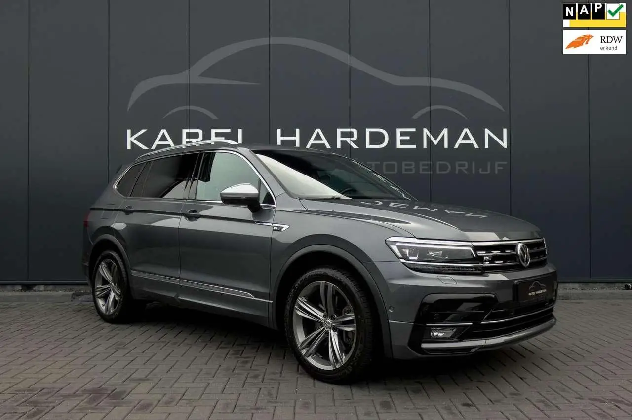 Photo 1 : Volkswagen Tiguan 2018 Petrol