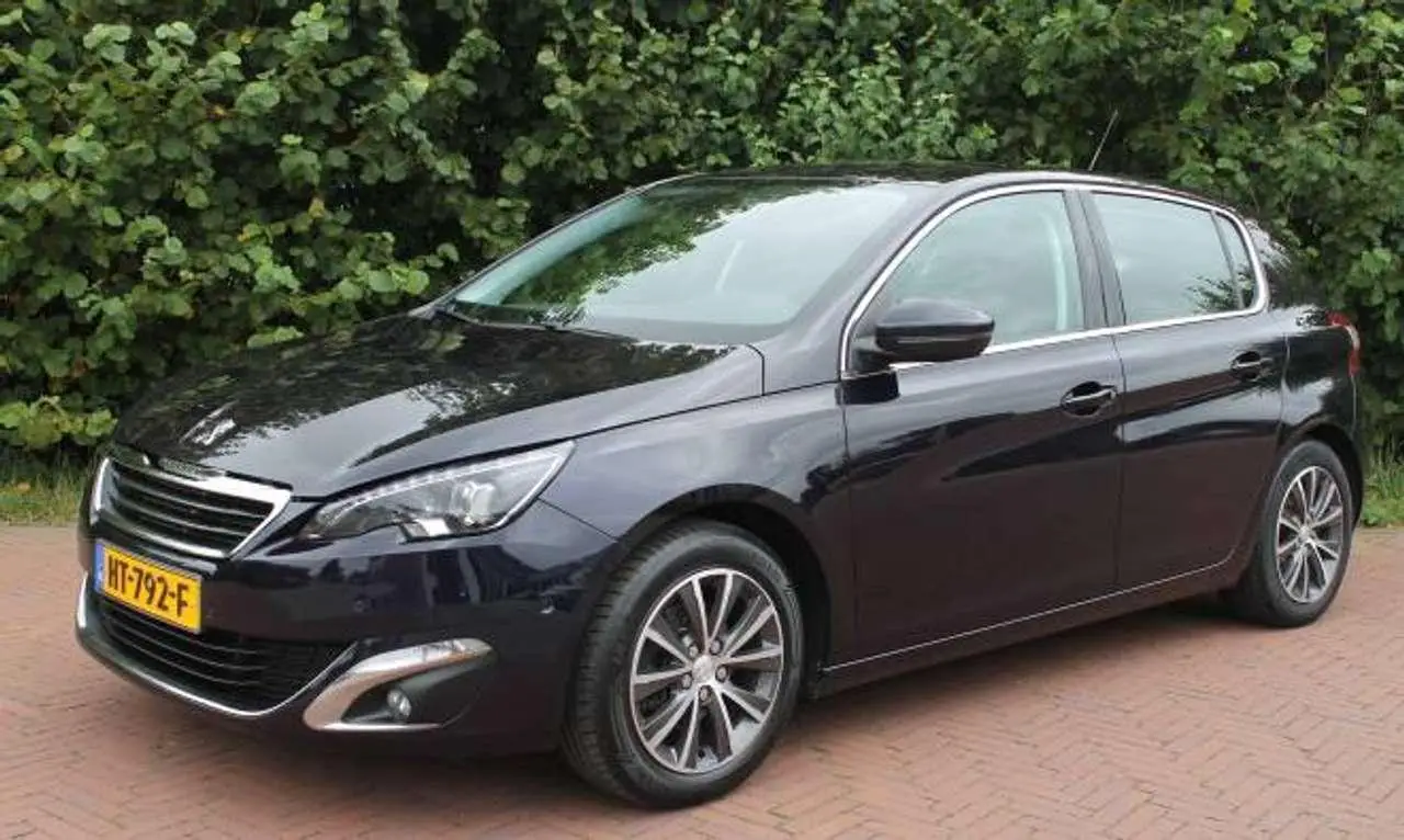 Photo 1 : Peugeot 308 2016 Essence