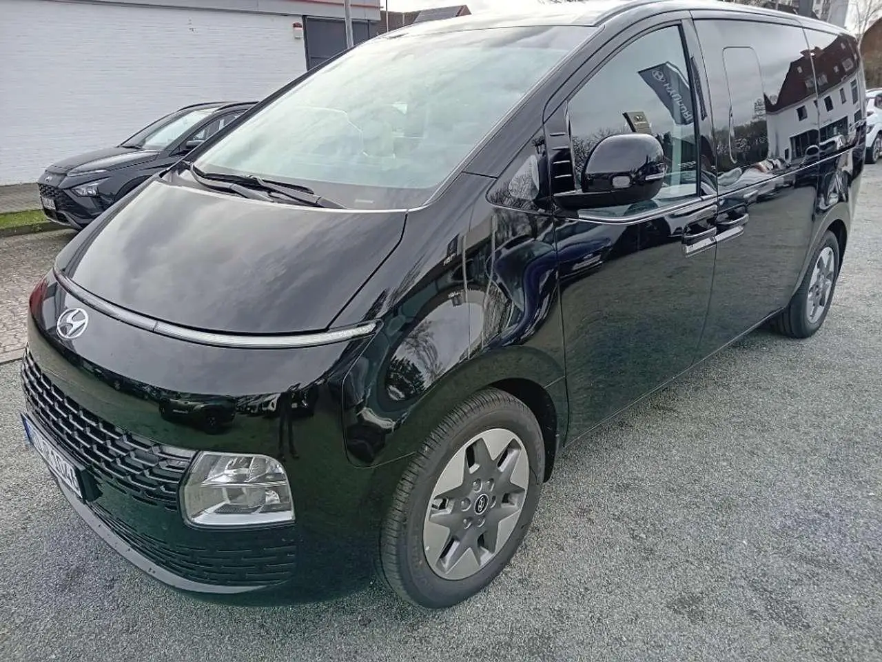 Photo 1 : Hyundai Staria 2023 Diesel