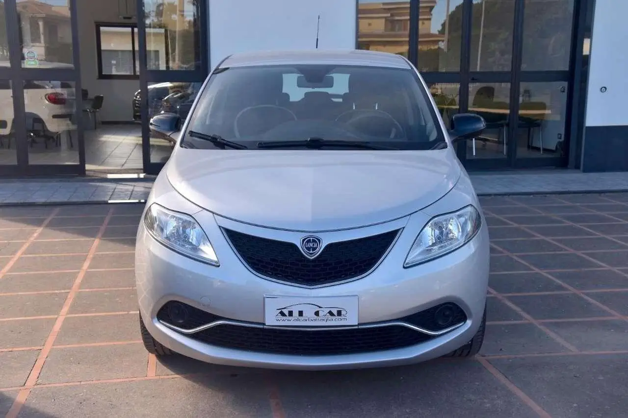 Photo 1 : Lancia Ypsilon 2018 Diesel