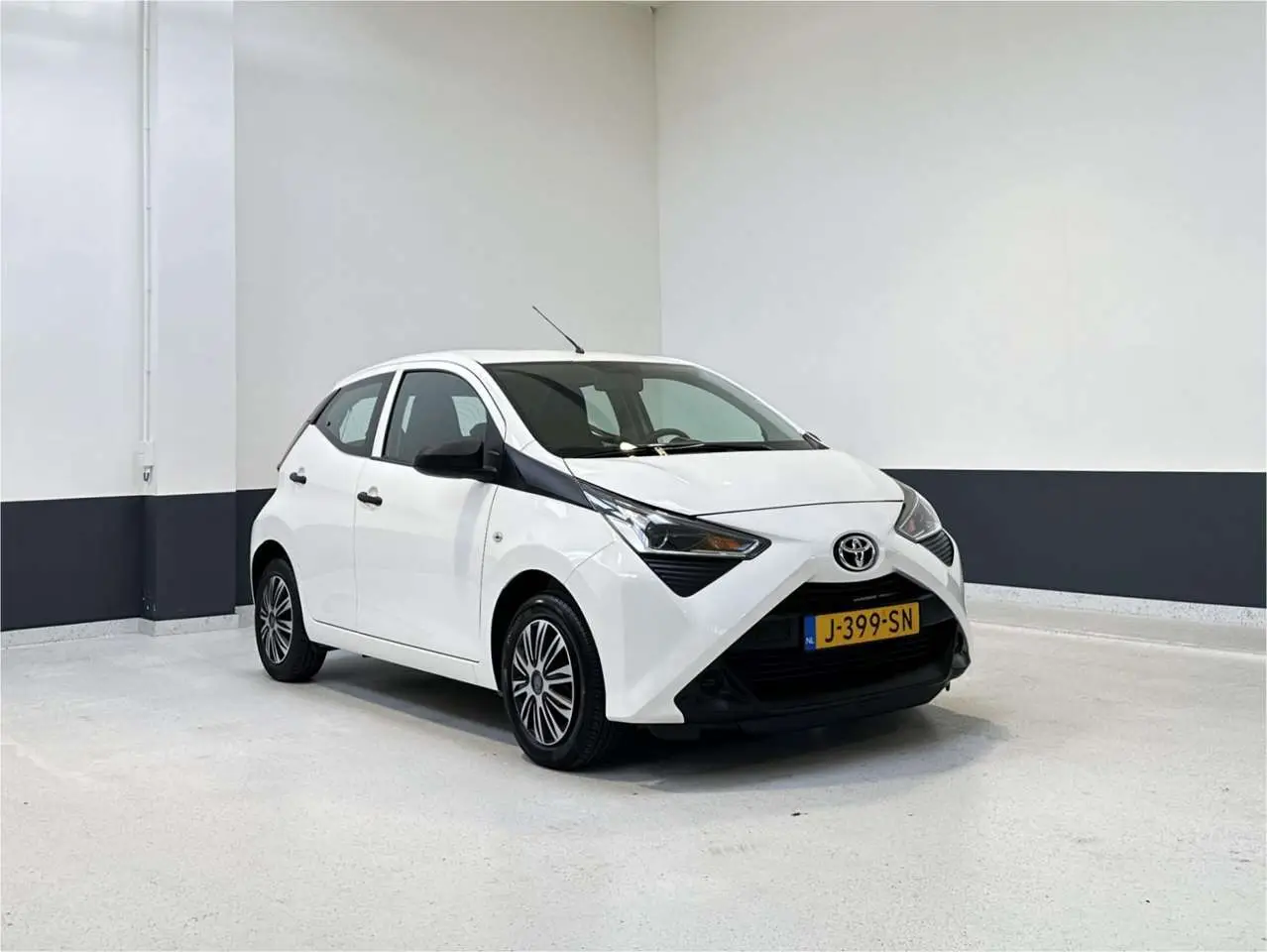 Photo 1 : Toyota Aygo 2020 Essence