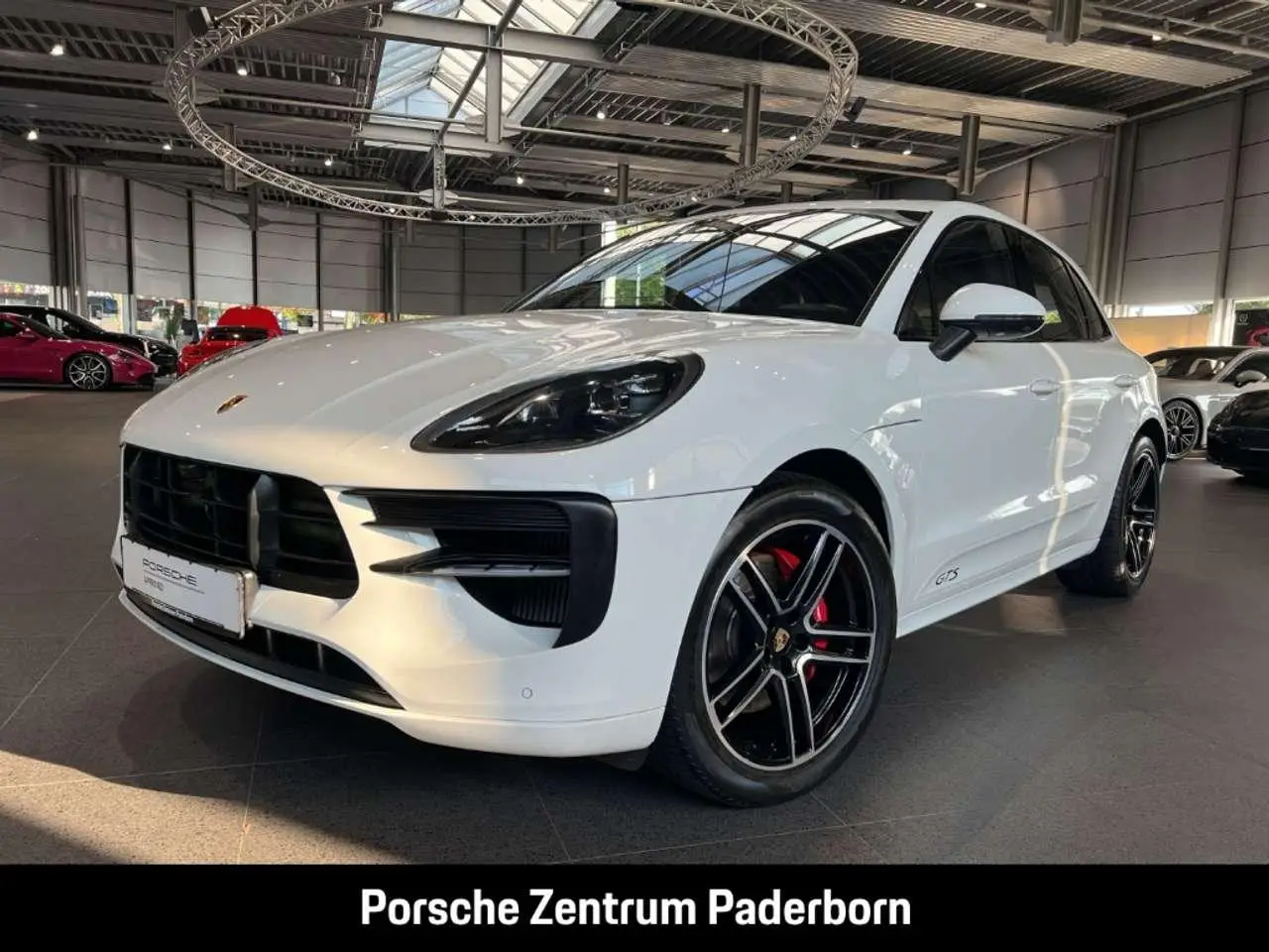 Photo 1 : Porsche Macan 2020 Essence