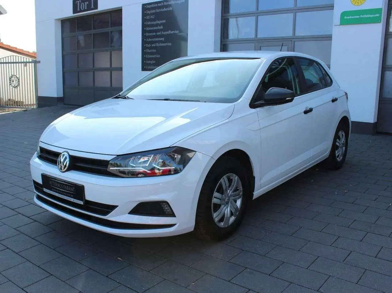 Photo 1 : Volkswagen Polo 2019 Petrol