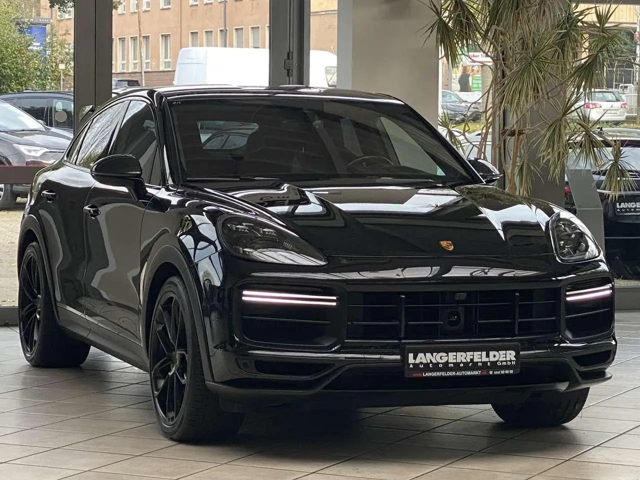 Photo 1 : Porsche Cayenne 2022 Essence