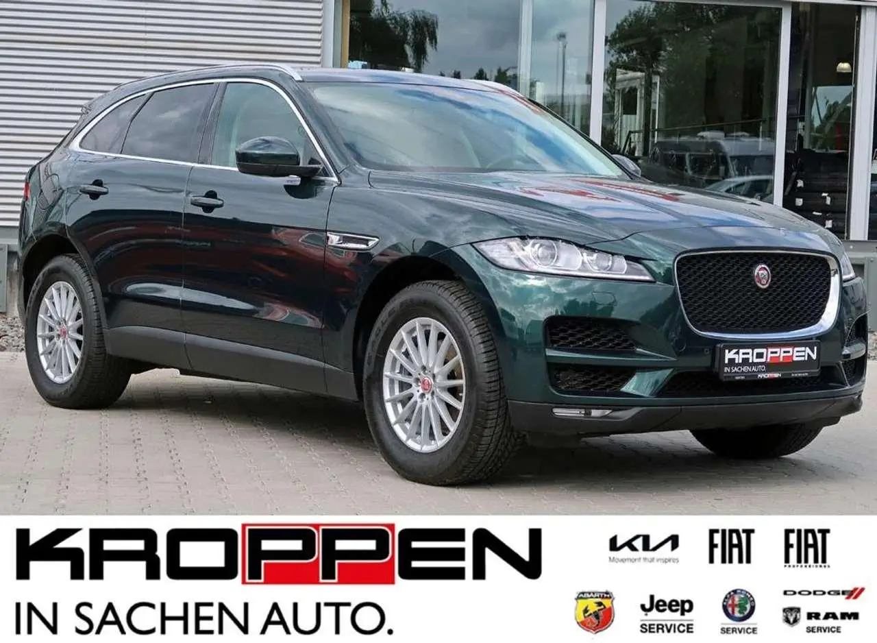 Photo 1 : Jaguar F-pace 2017 Essence