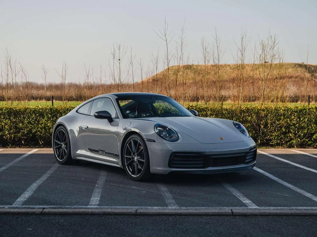 Photo 1 : Porsche 992 2024 Essence