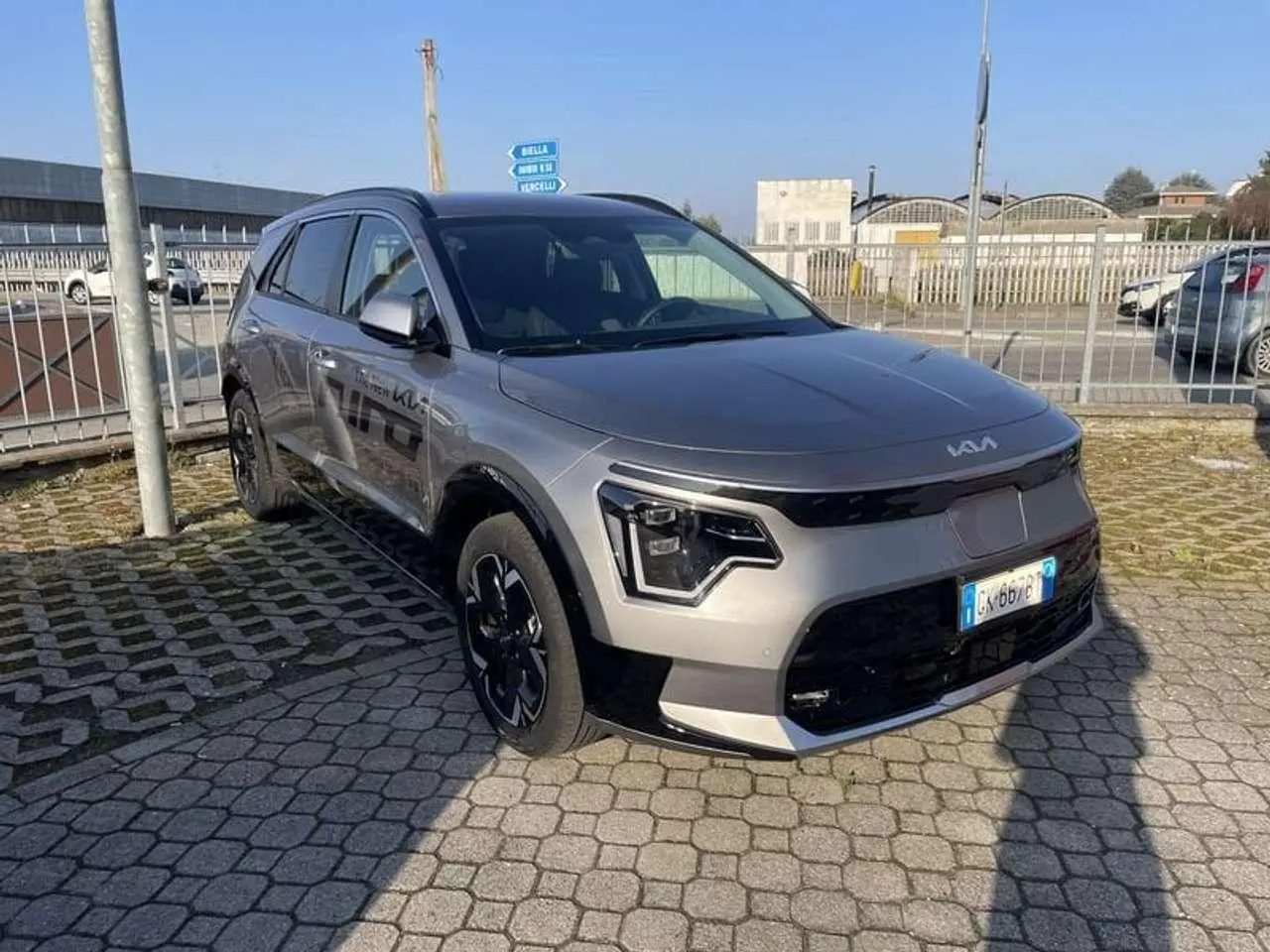 Photo 1 : Kia E-niro 2023 Électrique