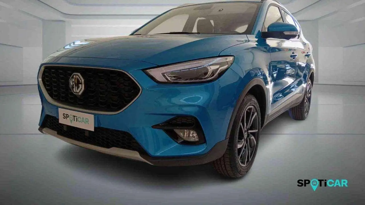 Photo 1 : Mg Zs 2023 Essence