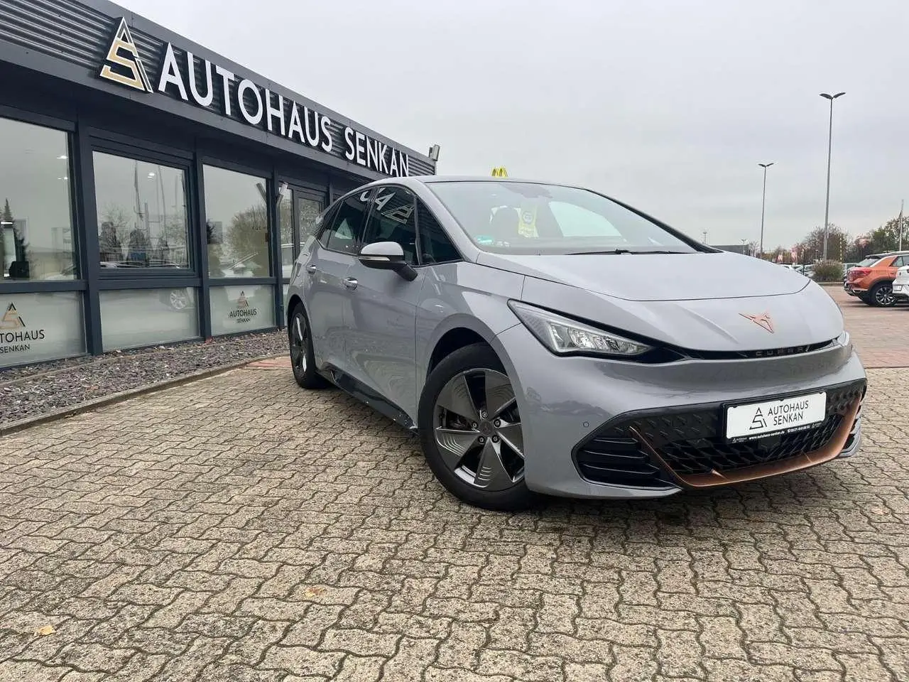 Photo 1 : Cupra Born 2022 Électrique