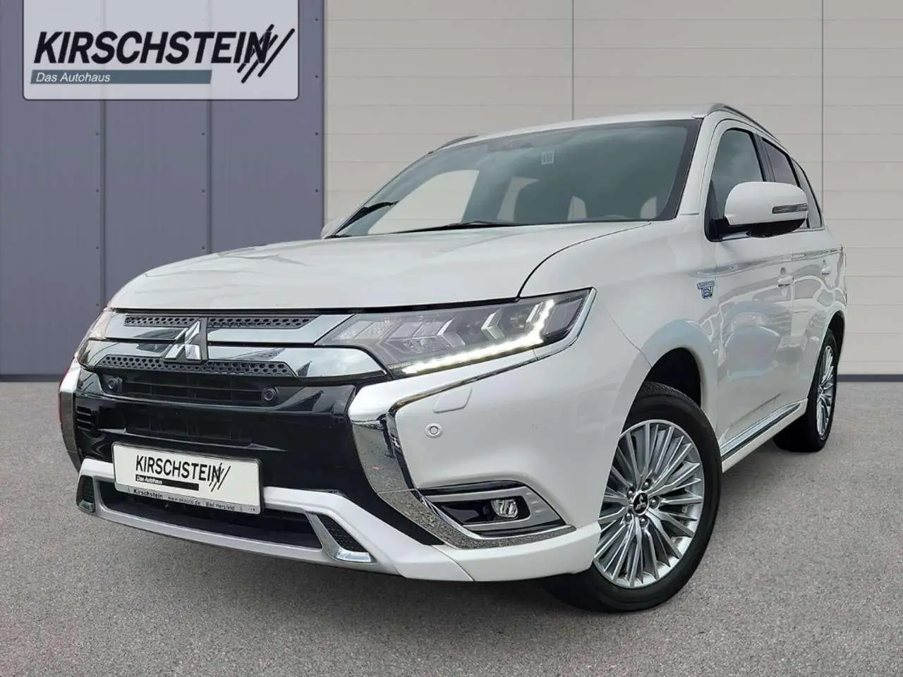 Photo 1 : Mitsubishi Outlander 2019 Hybrid