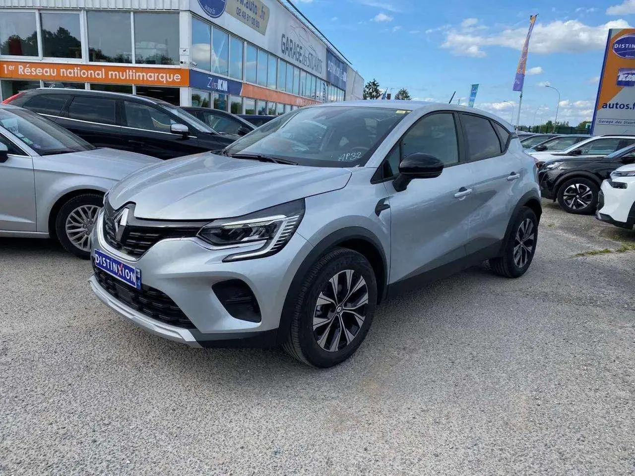 Photo 1 : Renault Captur 2023 Petrol