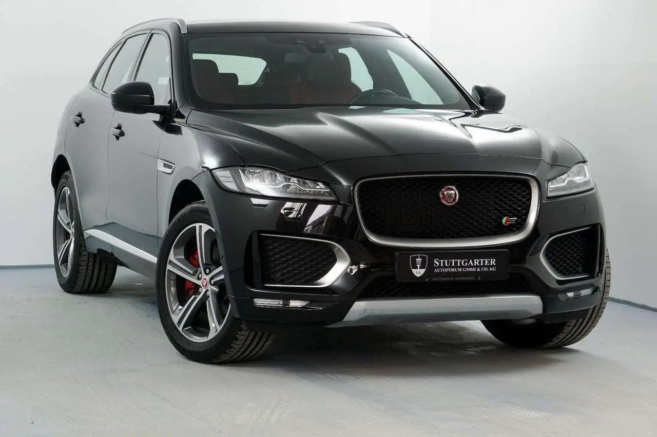 Photo 1 : Jaguar F-pace 2016 Petrol