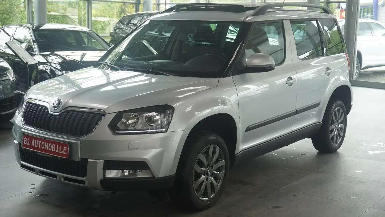 Photo 1 : Skoda Yeti 2017 Essence