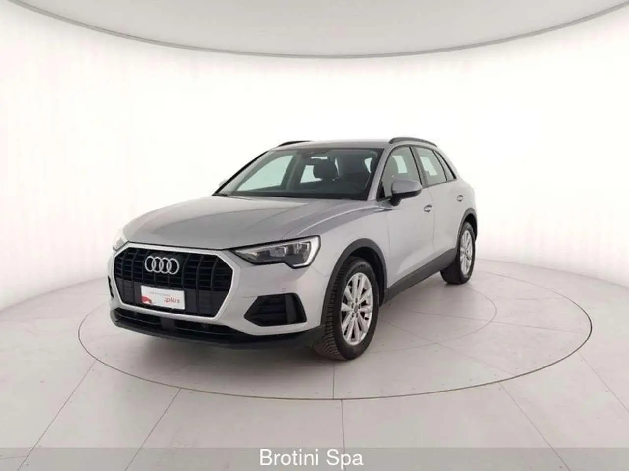 Photo 1 : Audi Q3 2020 Petrol