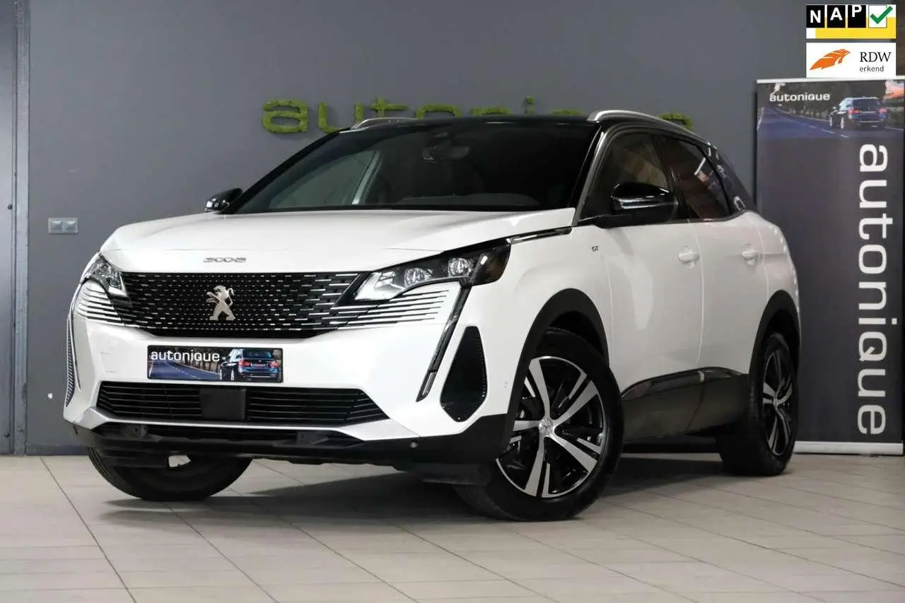 Photo 1 : Peugeot 3008 2023 Essence