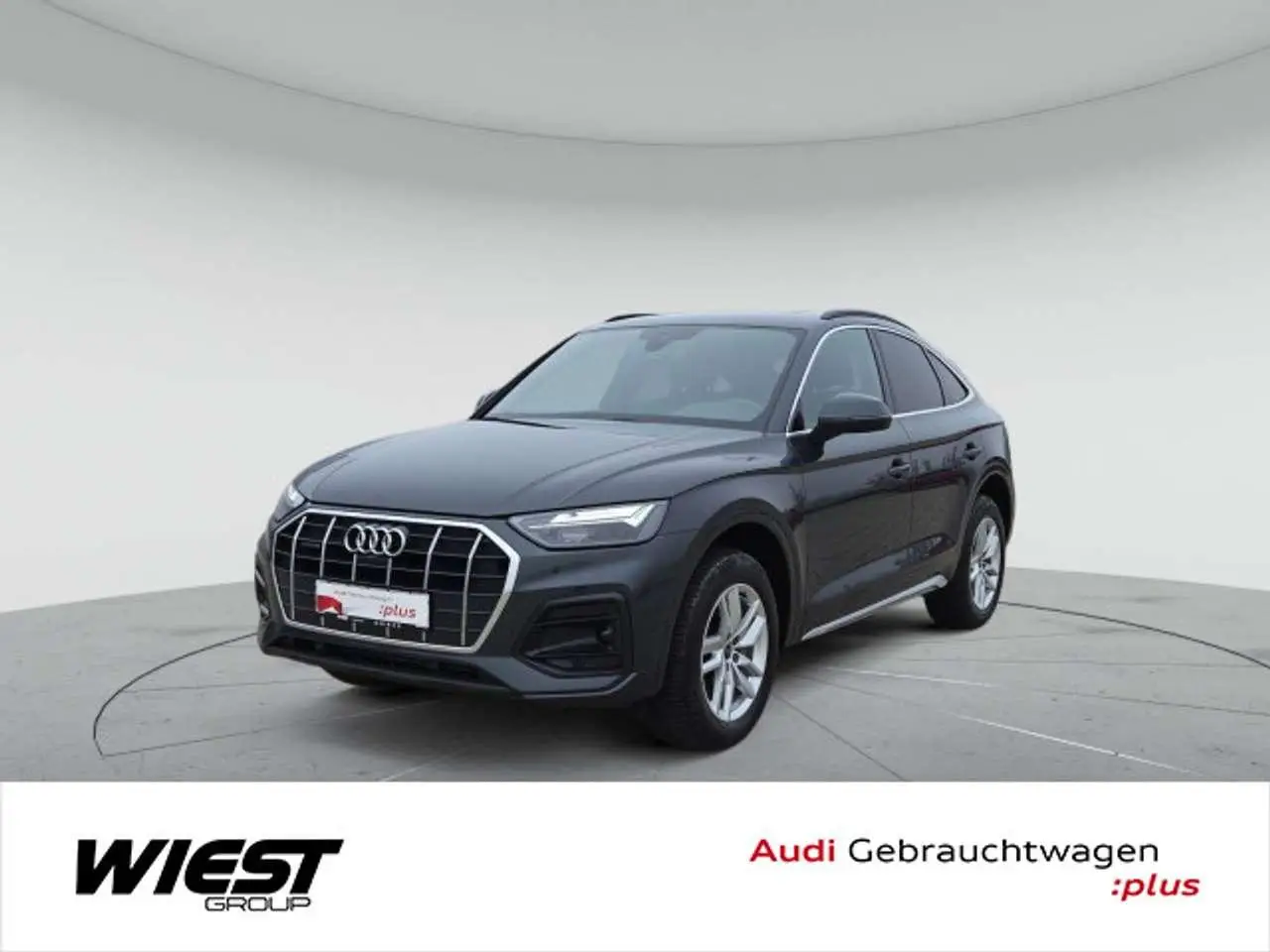 Photo 1 : Audi Q5 2024 Petrol