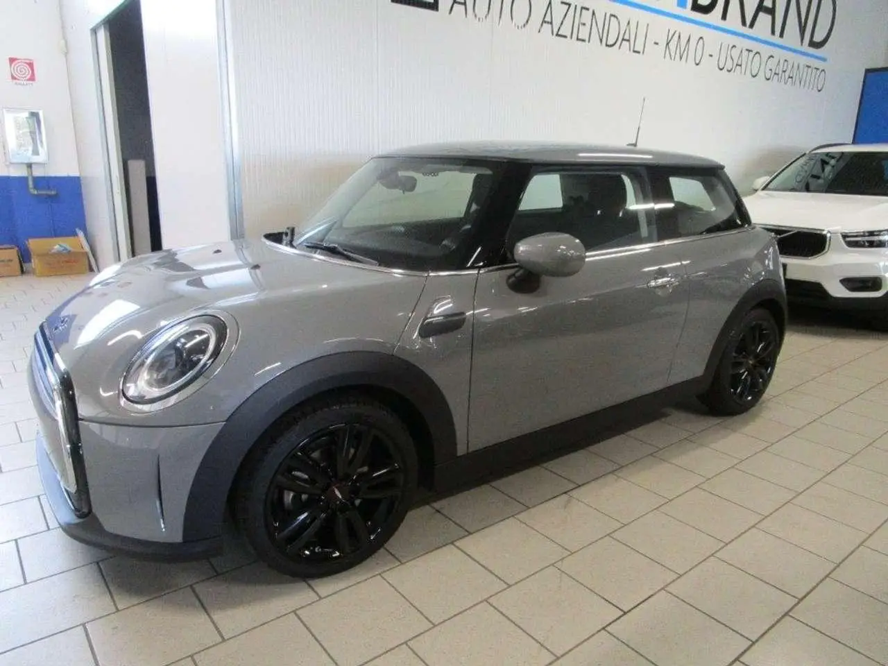 Photo 1 : Mini One 2021 Petrol