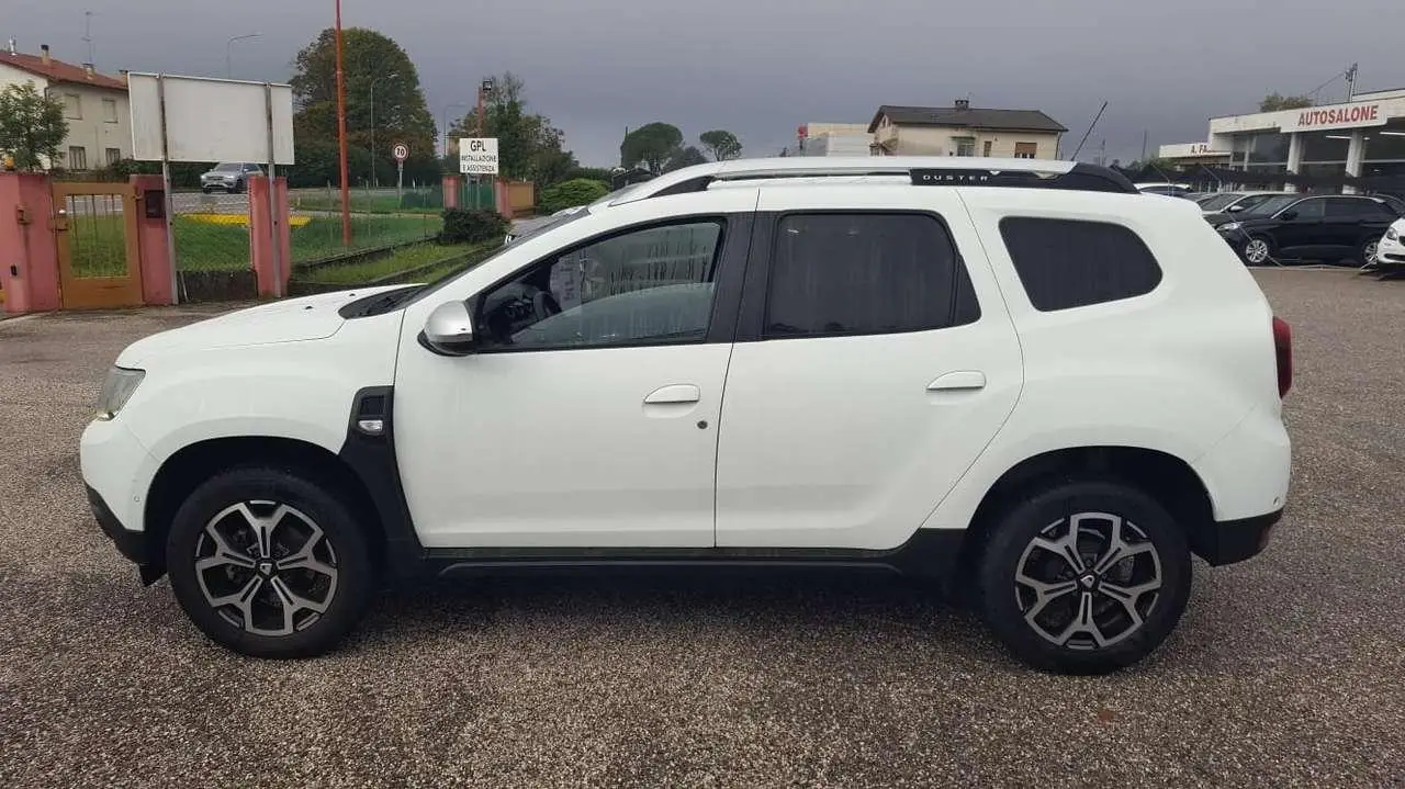 Photo 1 : Dacia Duster 2021 Diesel