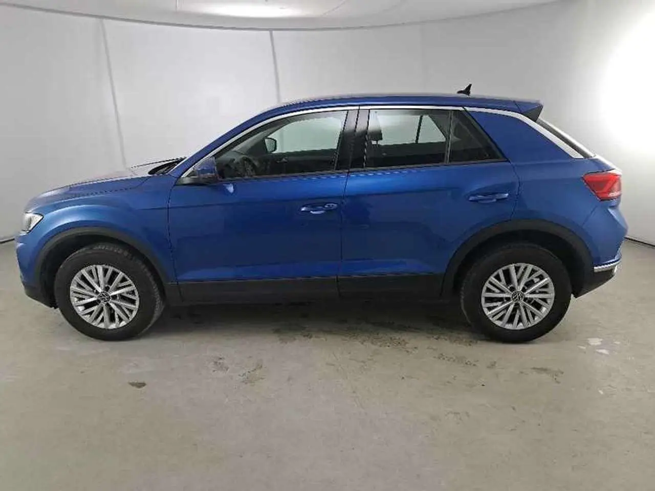 Photo 1 : Volkswagen T-roc 2021 Essence