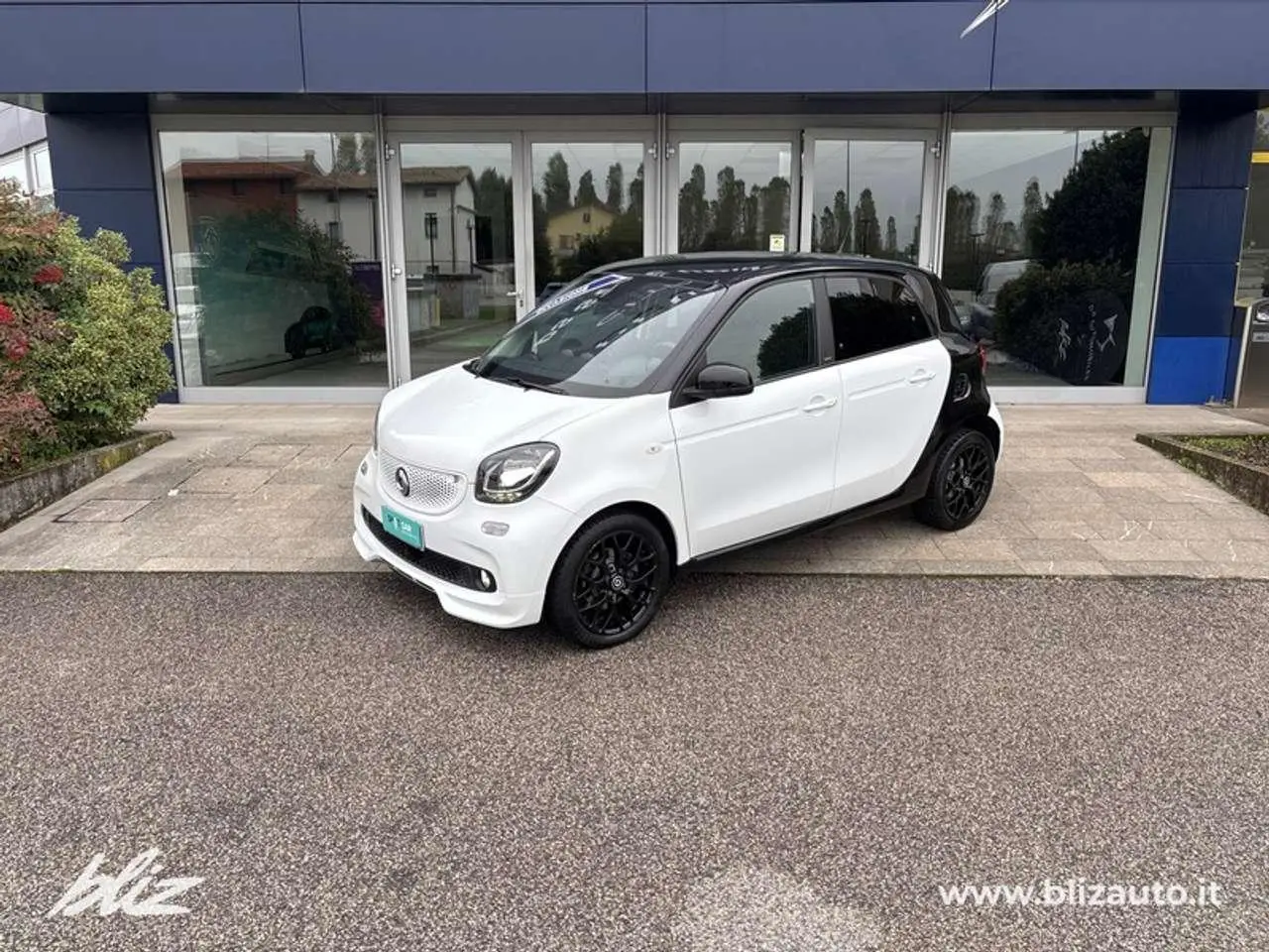 Photo 1 : Smart Forfour 2019 Essence