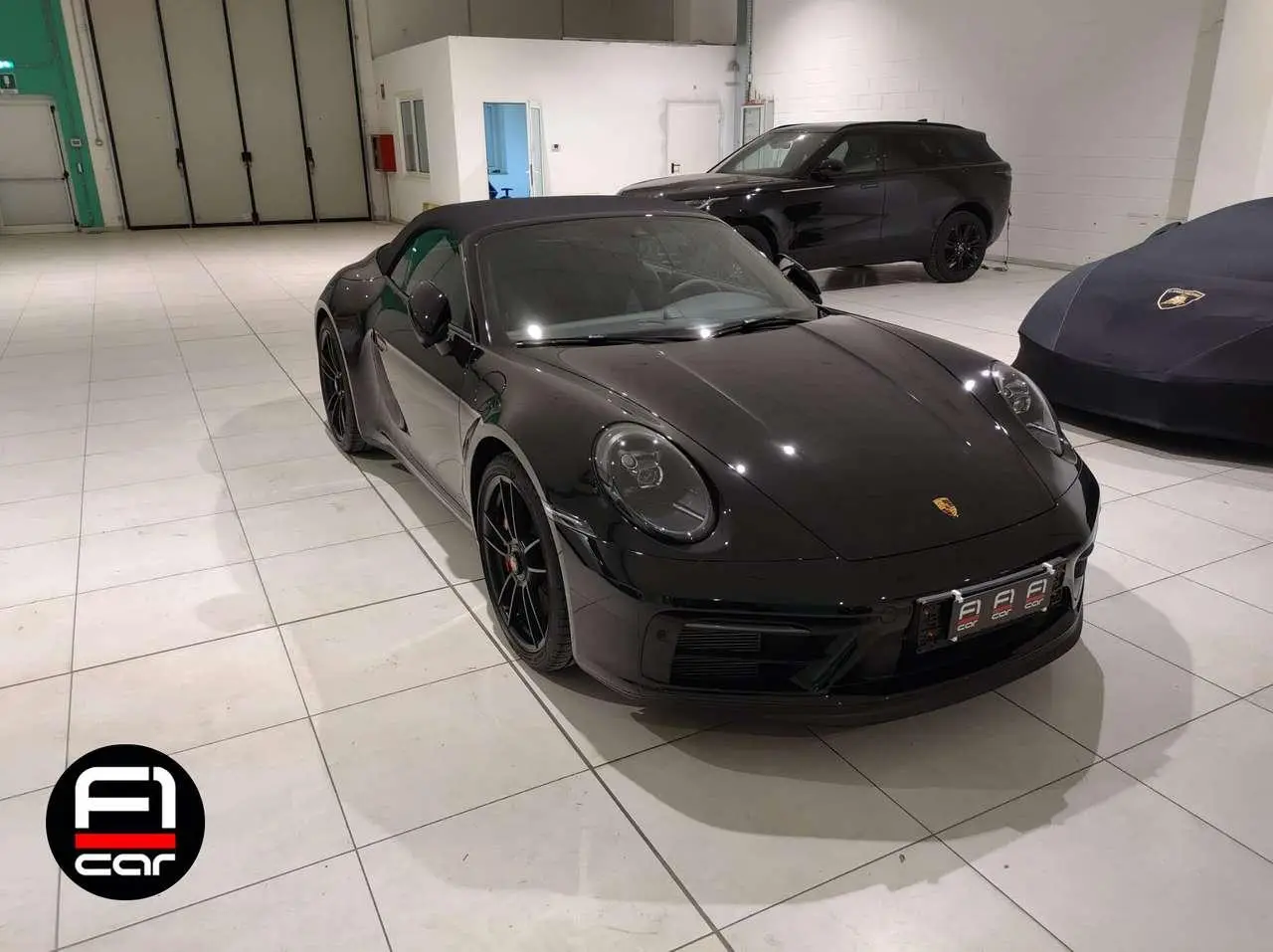 Photo 1 : Porsche 992 2023 Petrol